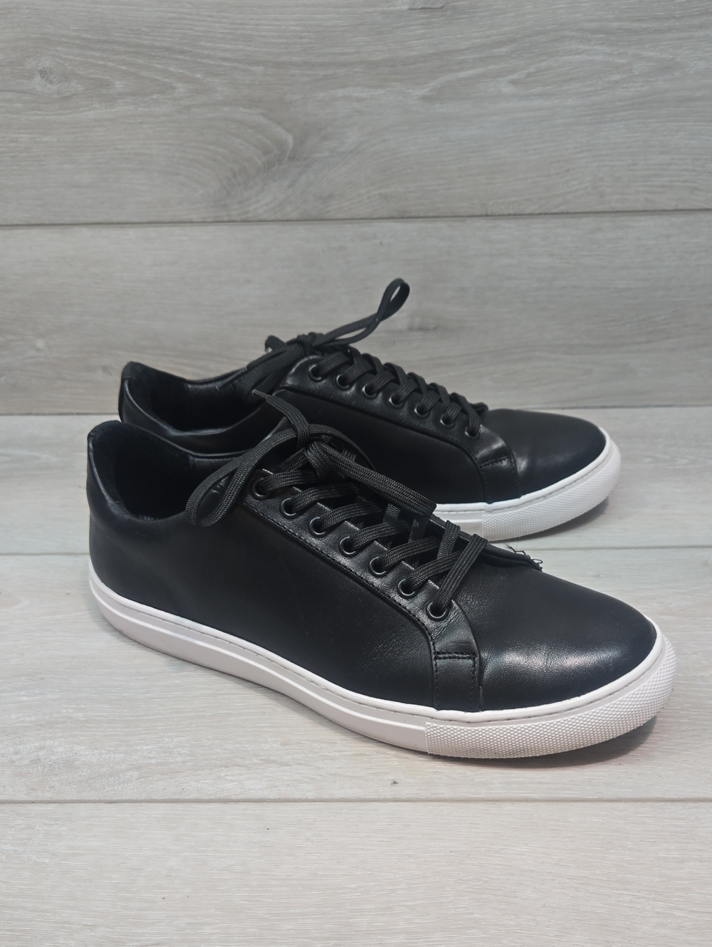 Thursday Everyday Women Leather Sneakers Shoes Sz 10